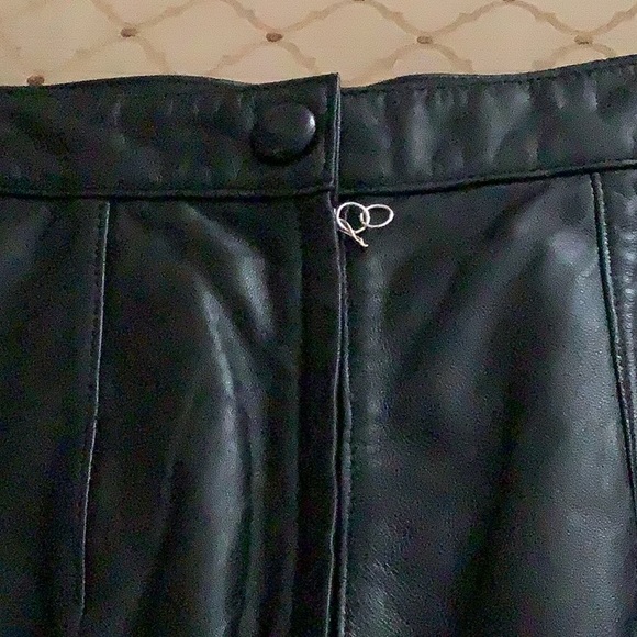 ADLER Collection leather skirt black full-lined zipper back (8) soft lea… - Picture 6 of 15